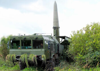 МО РФ: «Искандер» ударил по складам «Южмаша» в Днепропетровске