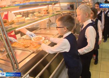 школьная столовая