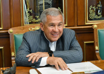 Рустам Минниханов