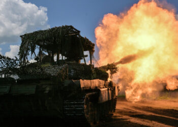 Военкор Долгачев: ВС РФ выдавливают боевиков ВСУ в районе Курахова и Селидова