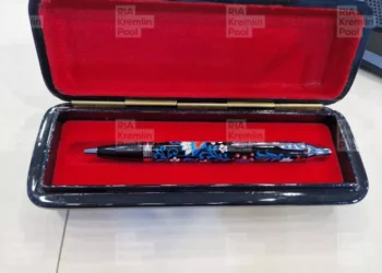 В Казани для глав делегаций стран БРИКС подготовили сувенирные ручки в национальном стиле