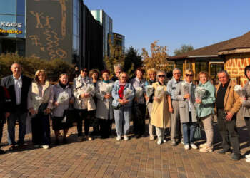 Для ветеранов Минэкологии РТ провели экскурсию по казанскому зоопарку «Река Замбези»