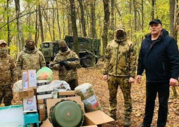 Глава Тюрнясевского сельского поселения навестил сына на СВО и передал гумпомощь