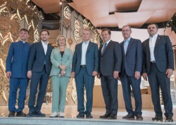 Герман Греф осмотрел новое здание Татарского академического театра им.Г.Камала