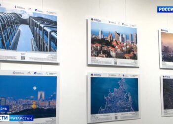 В Казани открылась выставка «Вселенная БРИКС»
