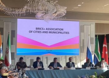 Метшин принял участие в собрание Ассоциации городов и муниципалитетов стран БРИКС+