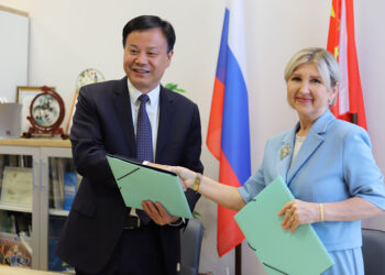 Китайская делегация посетила гимназию №183 Советского района Казани