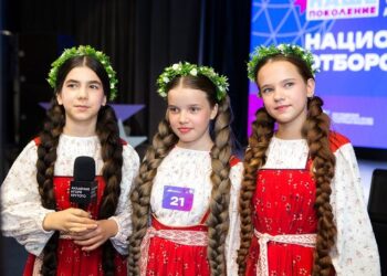солистки группы "Ежевика"