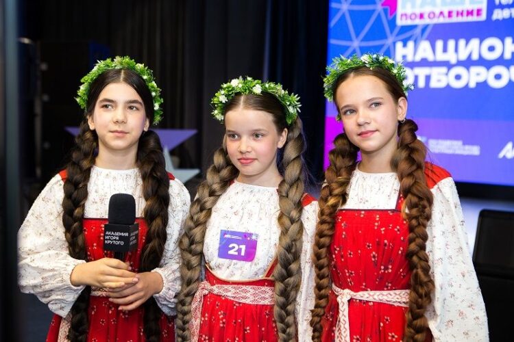 солистки группы "Ежевика"