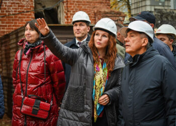 Рустам Минниханов осматривает обьекты