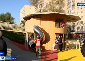 Тактильный, интерактивный и первый инклюзивный парк отдыха: в Казани открыли первую очередь бульвара на ул. Серова