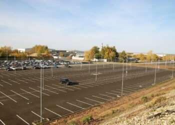 припаркованные машины