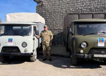 Мэр Челнов передал транспорт бойцам в зоне СВО