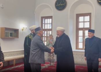 Минниханов посетил церемонию открытия восстановленной Ново-Слободской мечети