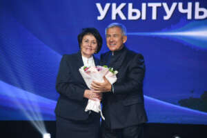 Рустам Минниханов с учителем