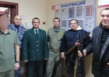 Татарстанские охотники вновь передали ружья для бойцов в зону СВО