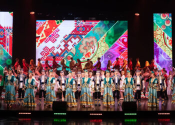 Активисты движения «Созвездие — Йолдызлык» приняли участие в праздновании Дня народного единства