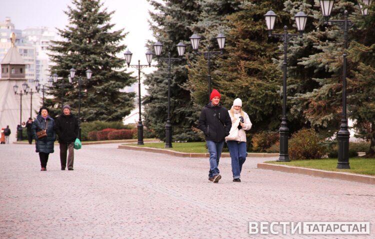 туристы
