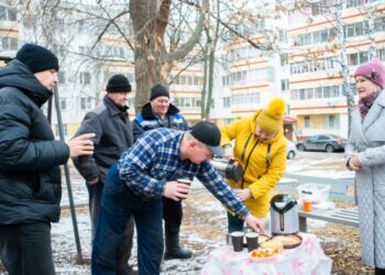 В Нижнекамске запустили акцию «Тепло каждому»