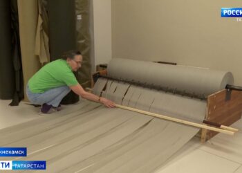 Житель Нижнекамска сконструировал станок для изготовления маскировочных сетей в зону СВО