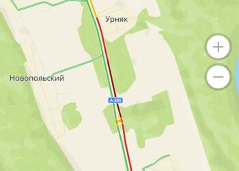 Под Казанью образовалась огромная пробка из-за ДТП с перевертышем