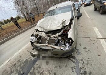 В Нижнекамске автоледи устроила массовое ДТП