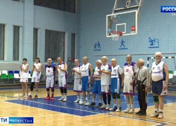 В Казани состоялся дружеский матч ветеранов баскетбола России