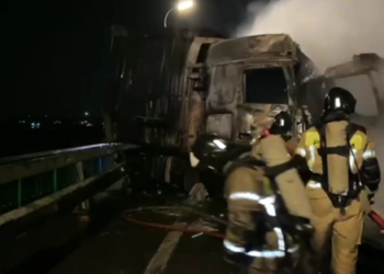 В Татарстане потушили горящие фуры после ДТП на трассе М7