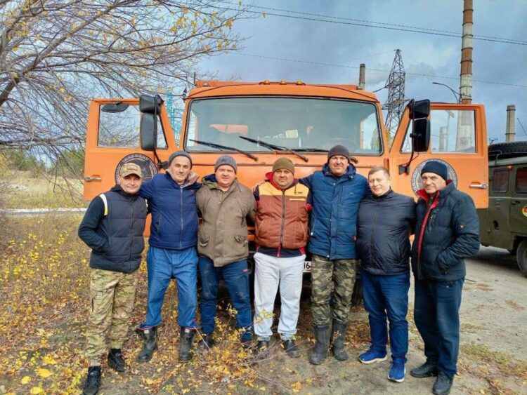волонтеры доставили гумпомощь
