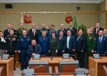 Минниханов провел встречу с участниками проекта «Вахта Героев Отечества»