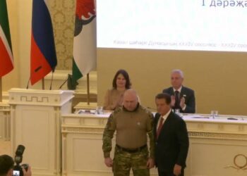 Мэр Казани наградил бойцов СВО