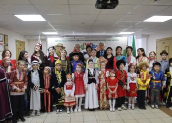 Мухаметшин поздравил татарстанцев с Днем народного единства