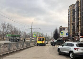 В Нижнекамске водитель иномарки сбил ребенка на пешеходном переходе