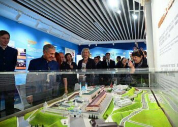 Рустам Минниханов посетил павильон Татарстана в Центре побратимов Сычуани