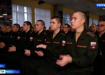 Более 150 призывников из Татарстана отправились служить в Восточный военный округ