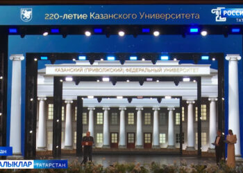 Казан университетына нигез салучы император Александр беренчегә һәйкәл куелды-аны ачу тантанасы вузның 220 еллыгы уңаеннан узды