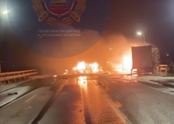 В Татарстане на трассе М7 после ДТП загорелись фуры