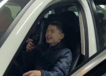 Автоинспекторы исполнили мечту подростка из Татарстана в рамках акции «Елка желаний»