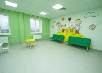 В Нижнекамске завершается строительство детской поликлиники №3