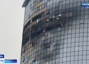 В Казани ликвидируют последствия атаки беспилотников