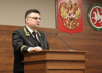 Рустам Минниханов наградил Максима Беляева медалью «За заслуги перед РТ»