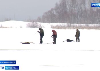 Татарстанских рыбаков предупредили об опасности выхода на лед