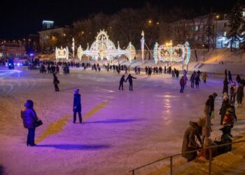 Каток "Черное озеро"