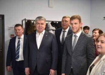 В Челнах открыли подростковый клуб «ТепЛица»