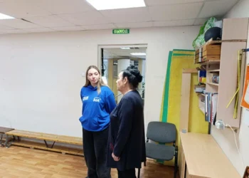 Молодогвардейцы вместе с активом «Единой России» оценили состояние студенческих общежитий в Казани