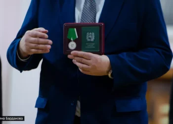 Рифат Сабитов удостоен медали «За достижения» от губернатора Томской области