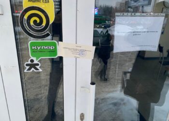 В Казани после вспышки острой кишечной инфекции судебные приставы закрыли шаурмичную