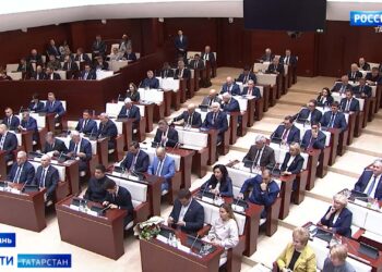 Ученый из Казани рассказал об изучении «черных дыр»