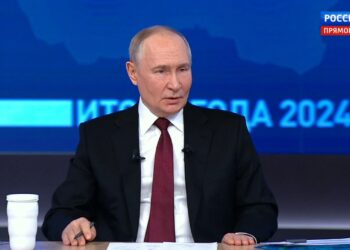 Путин: Казань сделала удивительный рывок в своем развитии