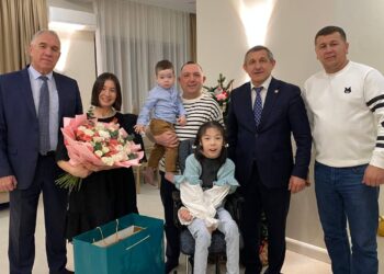 Глава Лаишевского района вручил подарок особенной семье от имени премьер-министра Татарстана